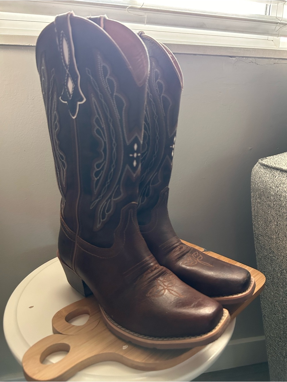 Women's denim boots brand Justin